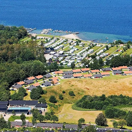 Hébergement de vacances 5 Person In *